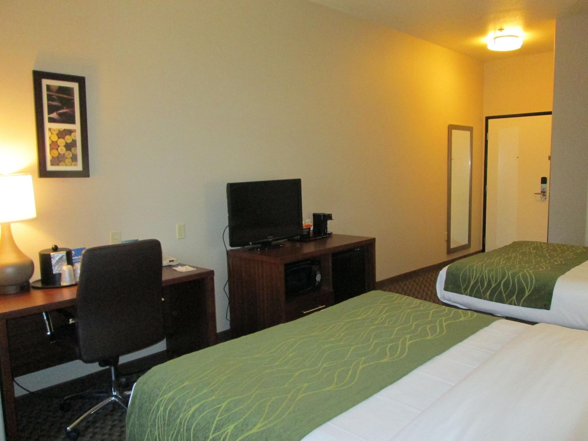 Comfort Inn & Suites Galt - Lodi North Luaran gambar