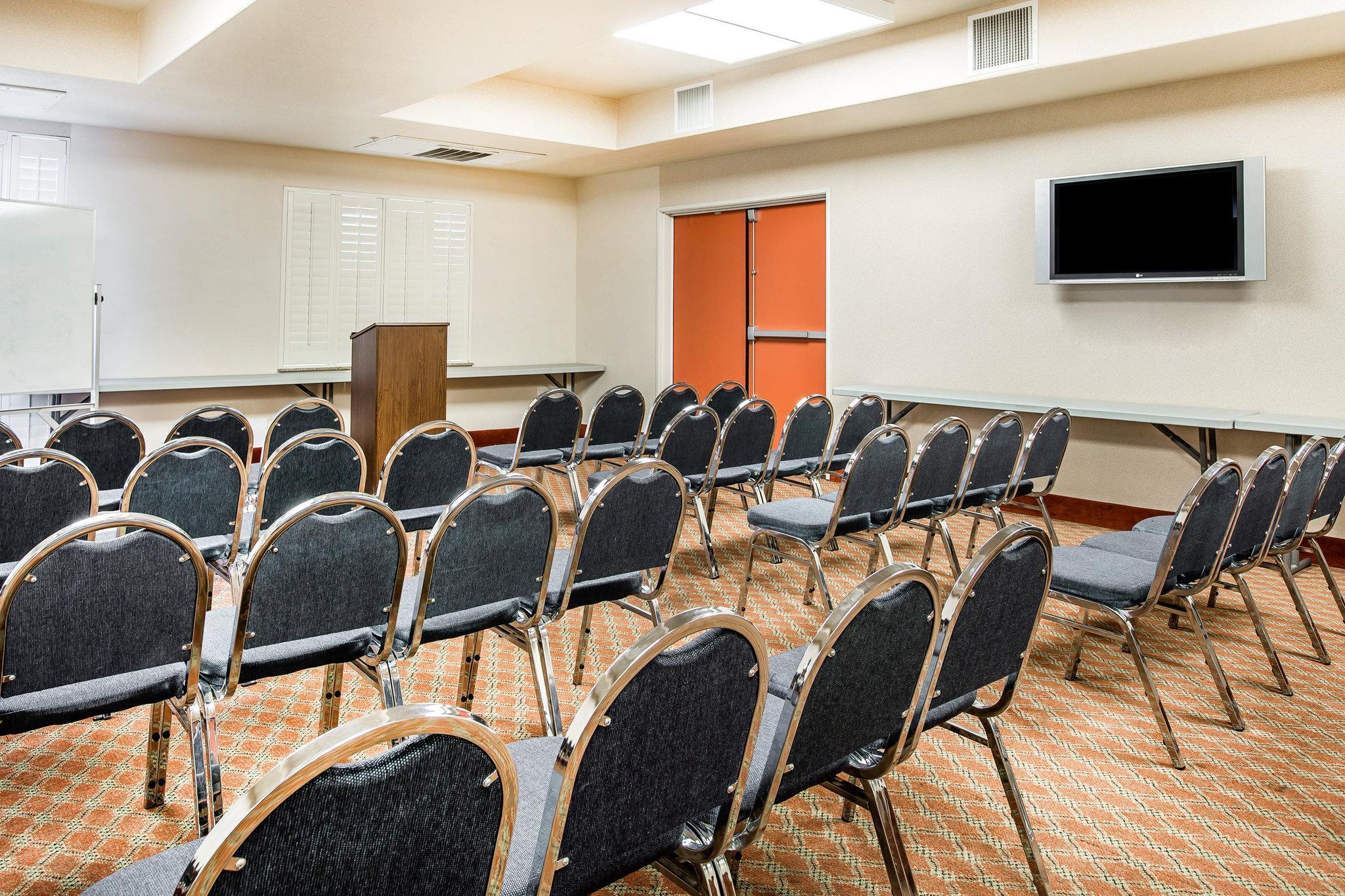 Comfort Inn & Suites Galt - Lodi North Luaran gambar