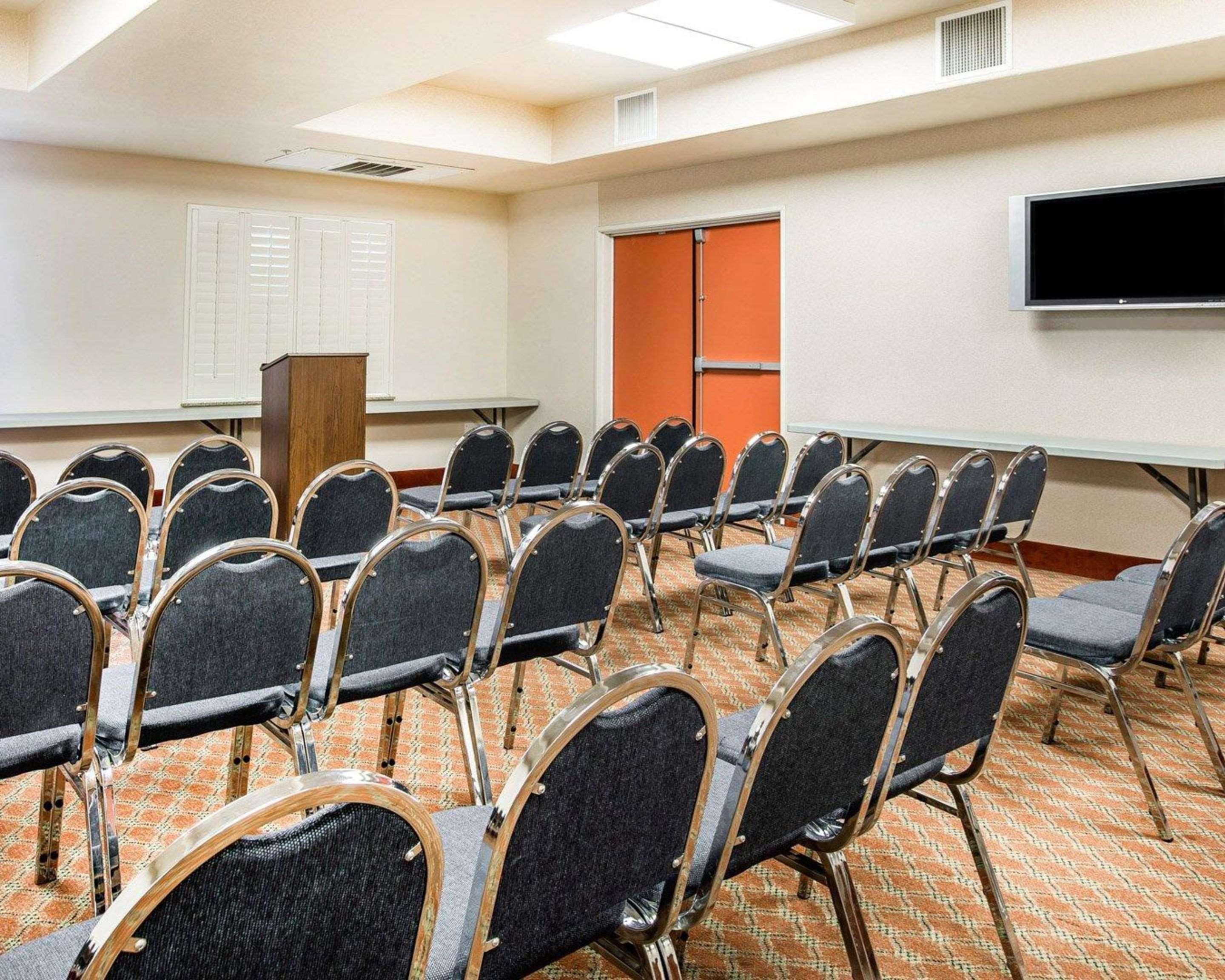 Comfort Inn & Suites Galt - Lodi North Luaran gambar