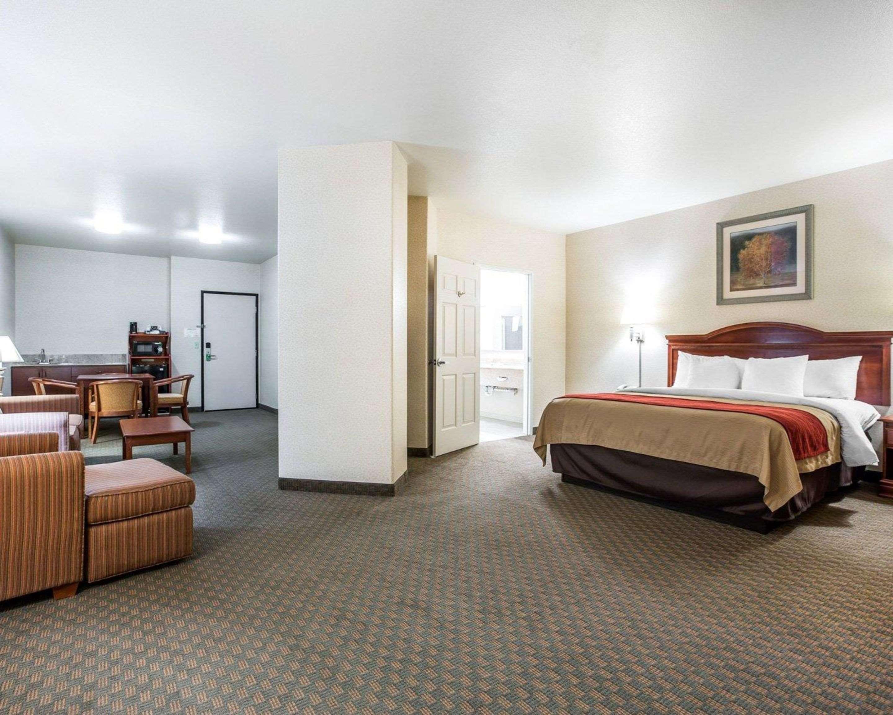 Comfort Inn & Suites Galt - Lodi North Luaran gambar