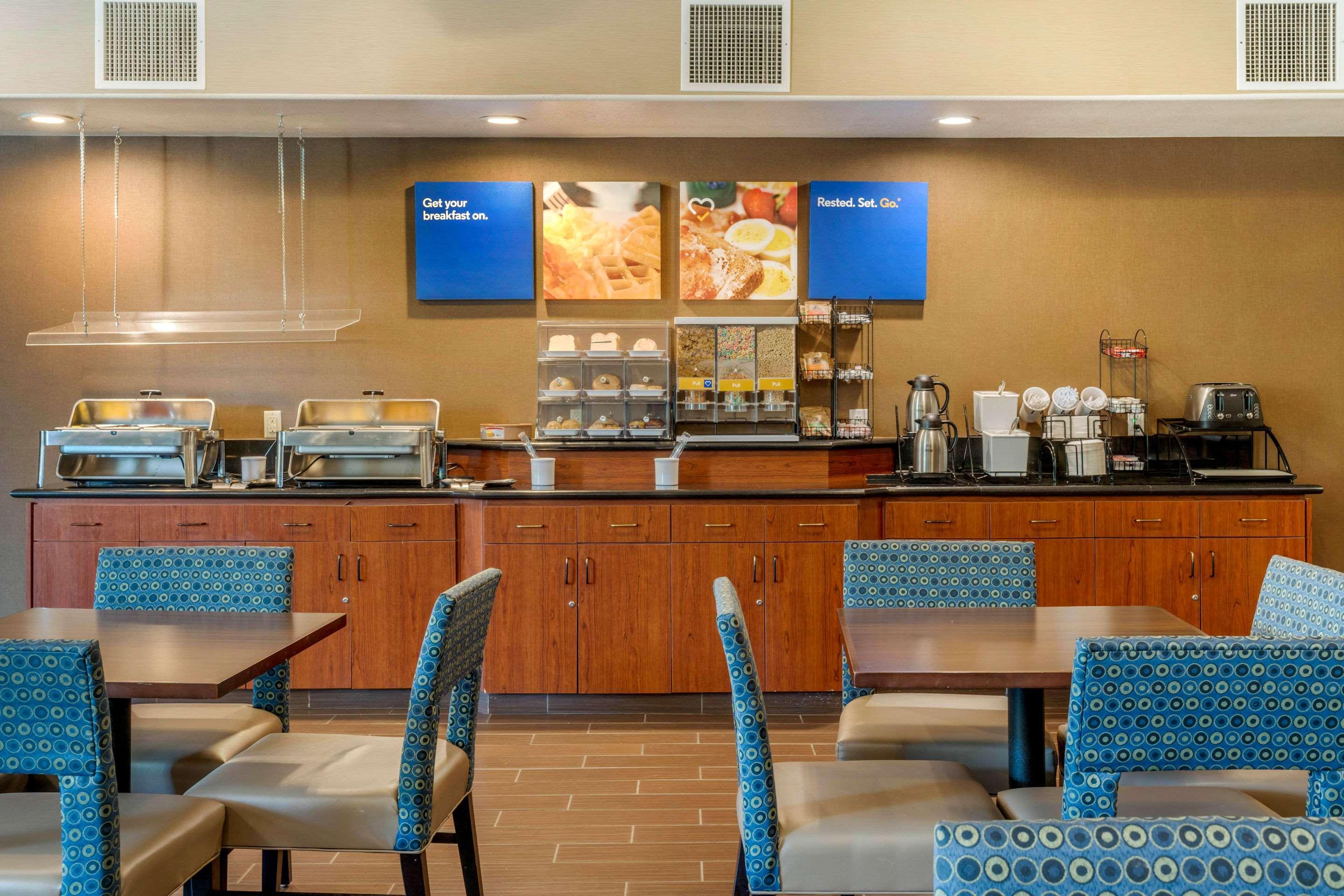 Comfort Inn & Suites Galt - Lodi North Luaran gambar