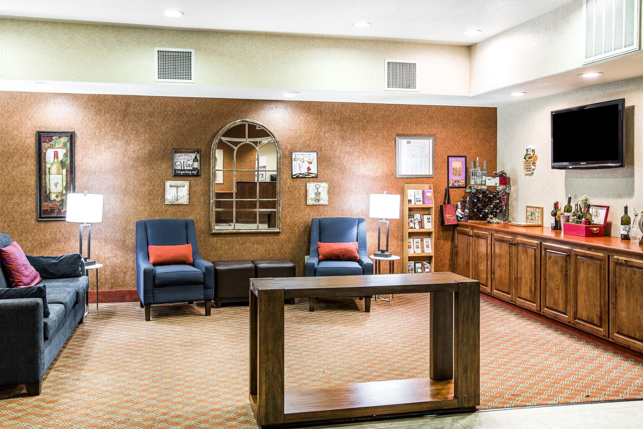 Comfort Inn & Suites Galt - Lodi North Luaran gambar